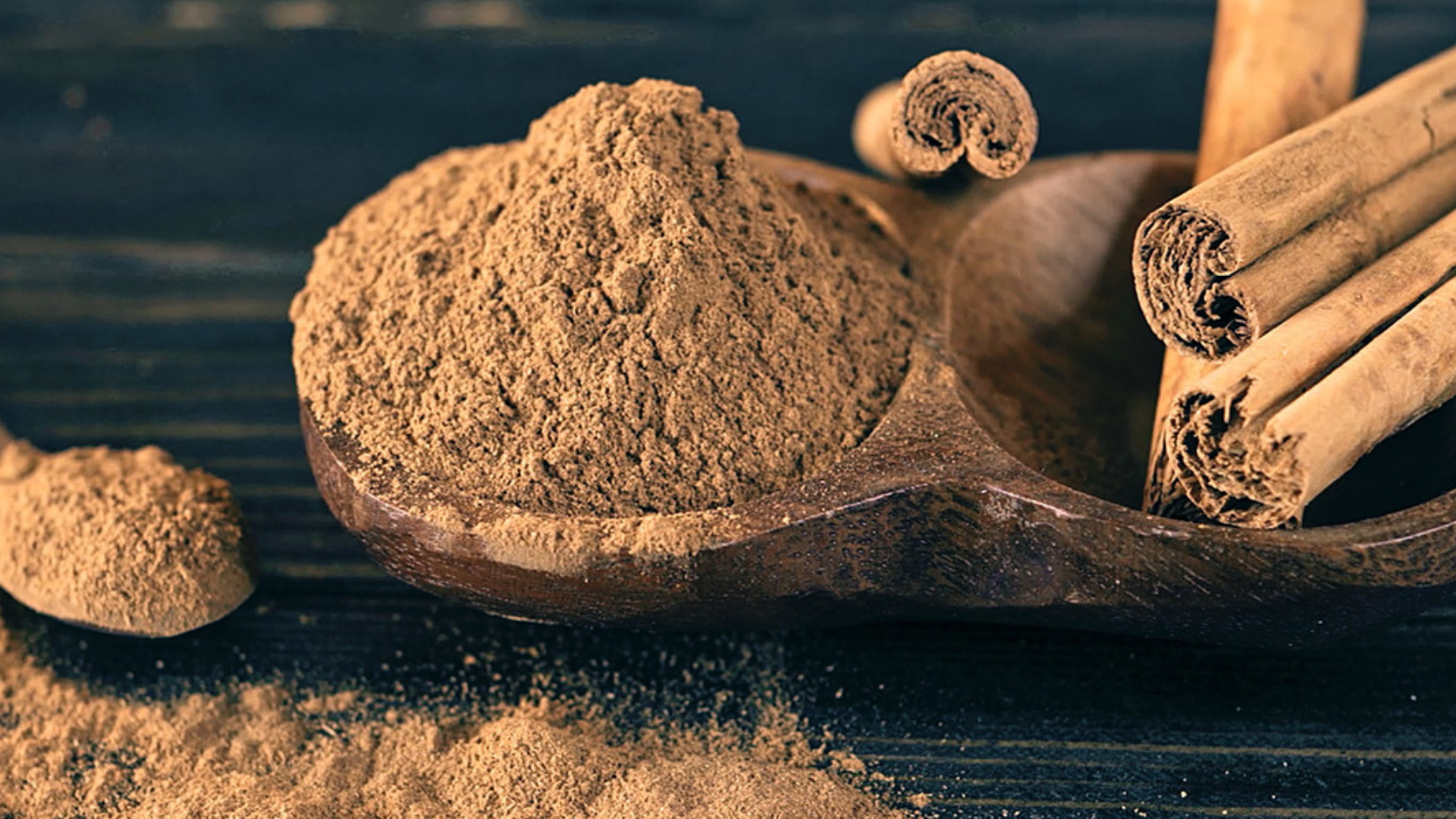 Diverse Cinnamon Products